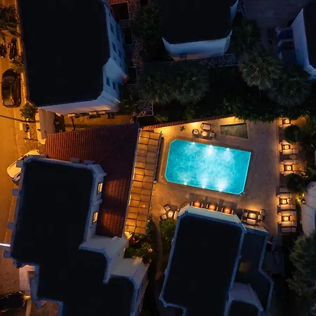 Porto Azul Hotel *